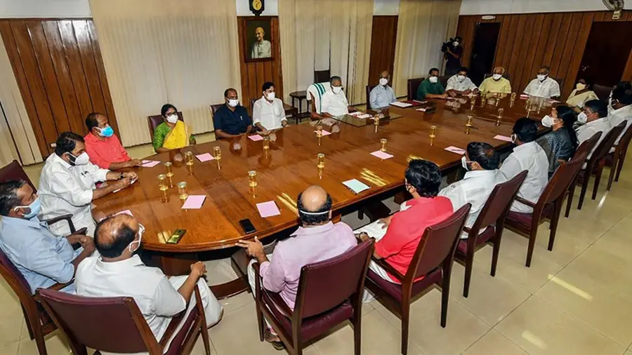 എതിർപ്പുകൾ നീങ്ങി; സ്വകാര്യ സര്‍വകലാശാല ബില്ലിന് മന്ത്രിസഭാ അംഗീകാരം; വ്യവസ്ഥകള്‍ ഇങ്ങനെ 