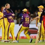 വനിതാ പ്രീമിയർ ലീഗ്; സൂപ്പർ ഓവർ ത്രില്ലറിൽ ആർസിബിയെ വീഴ്ത്തി യുപിക്ക് തകർപ്പൻ ജയം