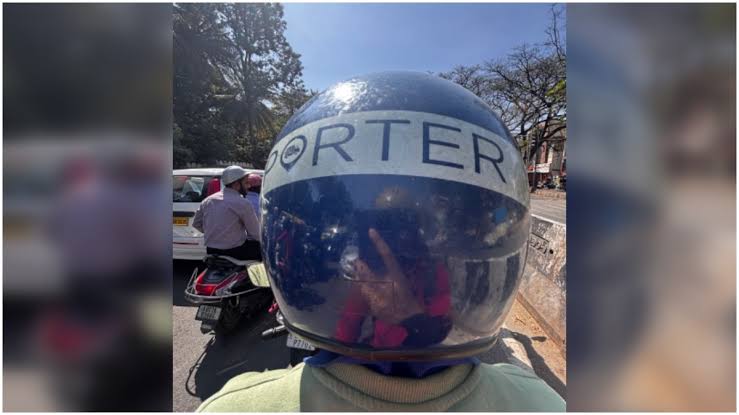 ഗതാഗതക്കുരുക്ക് കാരണം ടാക്സി കിട്ടിയില്ല; പോർട്ടറിൽ തന്നെത്തന്നെ ഓഫീസിലേക്ക് പാഴ്സലയച്ച് യുവാവ്