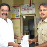 മഹാ കുംഭമേളയിലെ വ്യാജ സ്‌നാന ചിത്രം; നടൻ പ്രകാശ് രാജ് പോലീസില്‍ പരാതി നല്‍കി