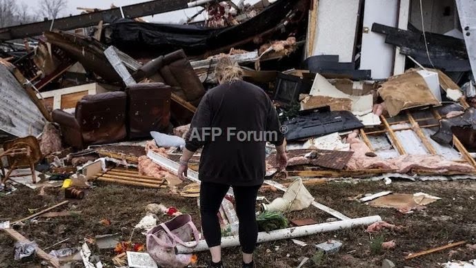 അമേരിക്കയില്‍ ആഞ്ഞടിച്ച് ചുഴലിക്കാറ്റ്; 35 മരണം, അടിയന്തരാവസ്ഥ