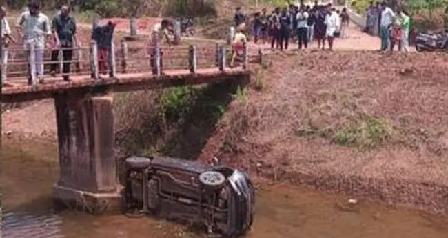 പതിനാലുകാരൻ ഓടിച്ച കാര്‍ നിയന്ത്രണം വിട്ട് കനാലിലേക്ക് മറിഞ്ഞു; നാല് കുട്ടികള്‍ക്ക് പരുക്ക്