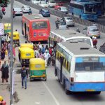 ബസ് സ്റ്റോപ്പുകളിലെ അനധികൃത പാർക്കിംഗ്; മൂന്ന് വർഷത്തിനിടെ രജിസ്റ്റർ ചെയ്തത് 23,000ത്തോളം കേസുകൾ