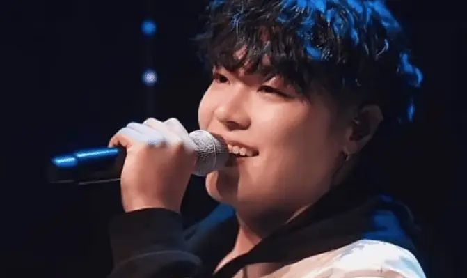 കൊറിയൻ ഗായകൻ വീസങ്ങിനെ വീട്ടില്‍ മരിച്ച നിലയില്‍ കണ്ടെത്തി