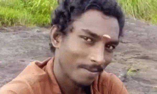 മരം മുറിക്കുന്നതിനിടെ കമുക് ഒടിഞ്ഞു വീണ് യുവാവ് മരിച്ചു