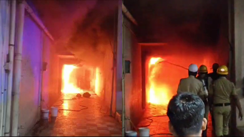 ഫർണിച്ചർ ഗോഡൗണിൽ തീപിടുത്തം; ലക്ഷങ്ങളുടെ വസ്തുക്കൾ കത്തിനശിച്ചു