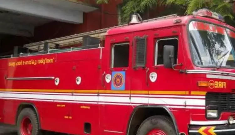 യുവാവിന്റെ ലൈംഗികാവയവത്തിൽ മെറ്റൽ നട്ട് കുടുങ്ങി; ഒടുവിൽ രക്ഷകരായത് ഫയർഫോഴ്സ്