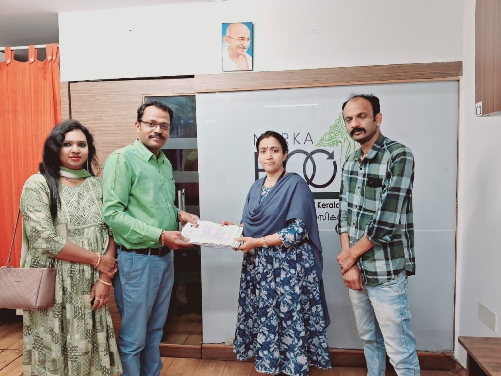 കേളി ബെംഗളൂരു നോർക്ക കാർഡിനുള്ള അപേക്ഷകൾ സമർപ്പിച്ചു