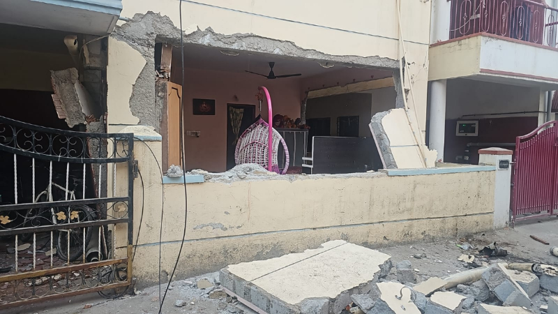 പാചകവാതക സിലിണ്ടർ പൊട്ടിത്തെറിച്ച് അപകടം; ആറ് പേർക്ക് പൊള്ളലേറ്റു