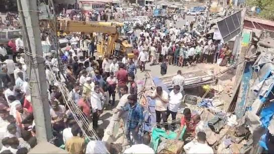 ഹാസനിൽ കെട്ടിടം തകർന്നുണ്ടായ അപകടം; ചികിത്സയിലായിരുന്ന ഒരാൾ കൂടി മരിച്ചു