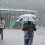 ബെംഗളൂരുവിൽ കനത്ത മഴ; ഗതാഗതം തടസപ്പെട്ടു, 10 വിമാനങ്ങൾ വഴിതിരിച്ചുവിട്ടു