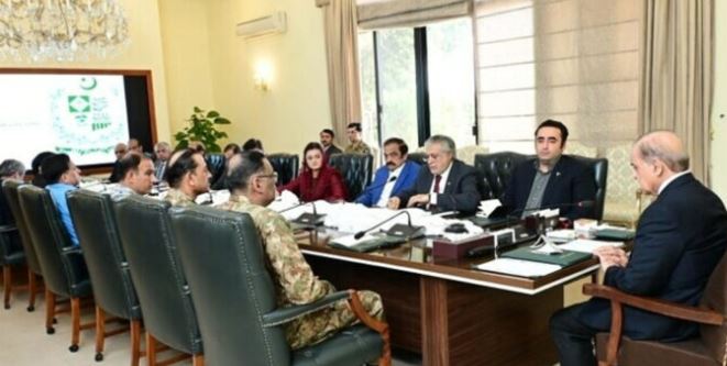 ഇന്ത്യക്ക് വ്യോമപാത നിഷേധിച്ച് പാകിസ്ഥാൻ; 48 മണിക്കൂറിനുള്ളിൽ ഇന്ത്യക്കാർ രാജ്യം വിടണം, ഷിംല കരാർ ഉൾപ്പെടെ മരവിപ്പിക്കാനും തീരുമാനം