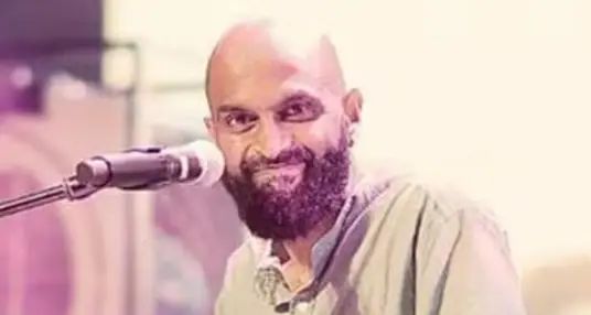 ഉത്സവത്തിനിടെ വീണ്ടും വിപ്ലവഗാനം; ഗായകൻ അലോഷിക്കെതിരെ പരാതി നല്കി