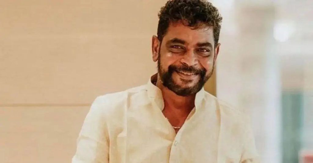 അനുവാദമില്ലാതെ യുവതിയുടെ ഫോട്ടോ സിനിമയില് ഉപയോഗിച്ചു; ആന്റണി പെരുമ്പാവൂരിന് 1,68,000 രൂപ പിഴ