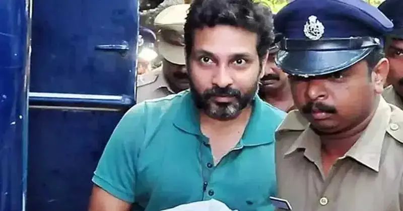 ചന്ദ്രബോസിനെ വാഹനമിടിപ്പിച്ചു കൊലപ്പെടുത്തിയ കേസ്: പ്രതി നിഷാമിന് പരോള്