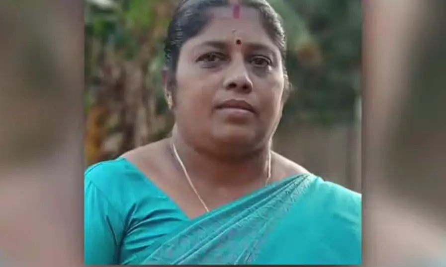 ഗ്രൈന്റര് പ്രവര്ത്തിപ്പിച്ചുകൊണ്ടിരിക്കെ ഷോക്കേറ്റ് വീട്ടമ്മ മരിച്ചു