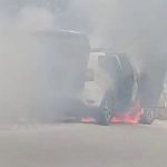 ഇടുക്കിയിൽ ഓടിക്കൊണ്ടിരുന്ന വാഹനത്തിന് തീപിടിച്ചു