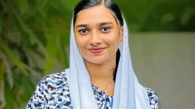 മലപ്പുറത്ത് വിദ്യാര്ഥിനിയെ വീട്ടില് തൂങ്ങിമരിച്ച നിലയില് കണ്ടെത്തി