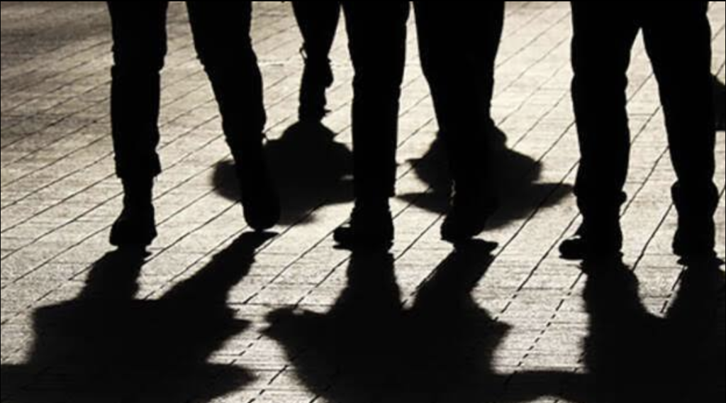 മോഷണം നടത്തിയെന്നാരോപണം; പ്രായപൂർത്തിയാകാത്ത ആൺകുട്ടിക്ക് നേരെ ആൾക്കൂട്ട മർദനം