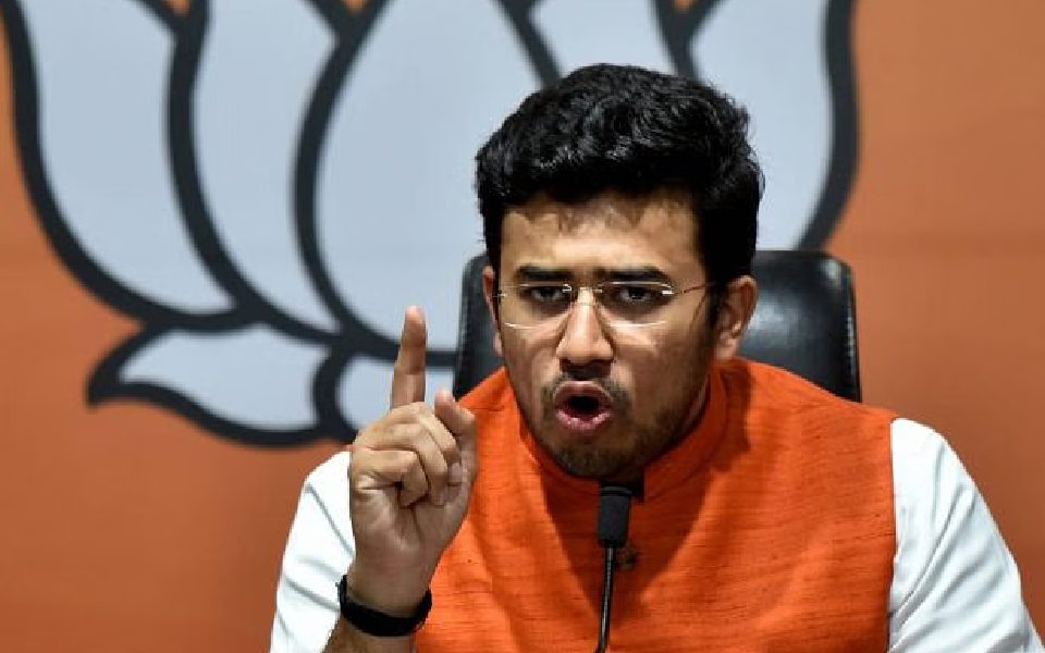 പഹൽഗാം ഭീകരാക്രമണം; കൊല്ലപ്പെട്ട കർണാടക സ്വദേശികളുടെ കുടുംബത്തിന് നഷ്ടപരിഹാരം നൽകുമെന്ന് തേജസ്വി സൂര്യ എംപി