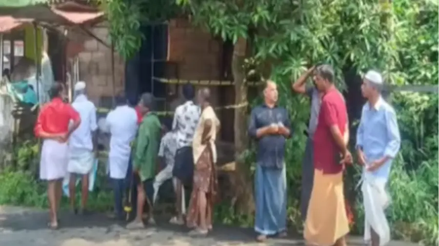 കോട്ടയം എരുമേലിയിൽ വീടിന് തീപിടിച്ചു; ഒരു കുടുംബത്തിലെ മൂന്ന് പേർ മരിച്ചു; ഒരാൾ ഗുരുതരാവസ്ഥയിൽ