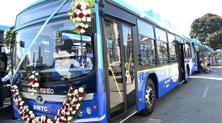 ബെംഗളൂരു വിമാനത്താവളത്തിലേക്കുള്ള ഇലക്ട്രിക് എസി ബസ് സർവീസ് മെയ്‌ മുതൽ