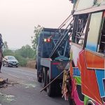 നിർത്തിയിട്ടിരുന്ന ട്രക്കിൽ വാൻ ഇടിച്ചുകയറി അപകടം; അഞ്ച് പേർക്ക് ദാരുണാന്ത്യം