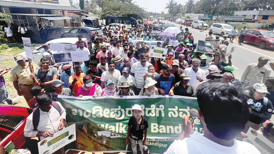 ബന്ദിപ്പുർ രാത്രിയാത്രാനിരോധനം നീക്കുന്നതിനെതിരെ കർണാടകയിൽ പ്രതിഷേധം