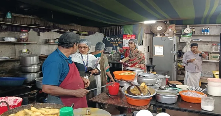 ഹോട്ടലുകള്‍ കേന്ദ്രീകരിച്ച് സംസ്ഥാന വ്യാപക ഭക്ഷ്യ സുരക്ഷാ പരിശോധന; 82 സ്ഥാപനങ്ങൾ അടപ്പിച്ചു