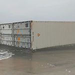 കൊച്ചി കപ്പൽ അപകടം; കൂടുതൽ കണ്ടെയ്നറുകൾ കൊല്ലം തീരത്ത് അടിഞ്ഞു, ജാഗ്രത ശക്തമാക്കണമെന്ന് അധികൃതര്