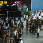 സംഘർഷത്തെ തുടർന്ന് അടച്ചിട്ട 32 വിമാനത്താവളങ്ങൾ തുറന്നു