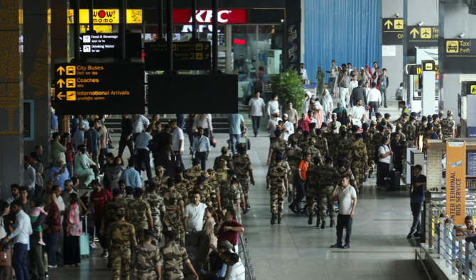 സംഘർഷത്തെ തുടർന്ന് അടച്ചിട്ട 32 വിമാനത്താവളങ്ങൾ തുറന്നു