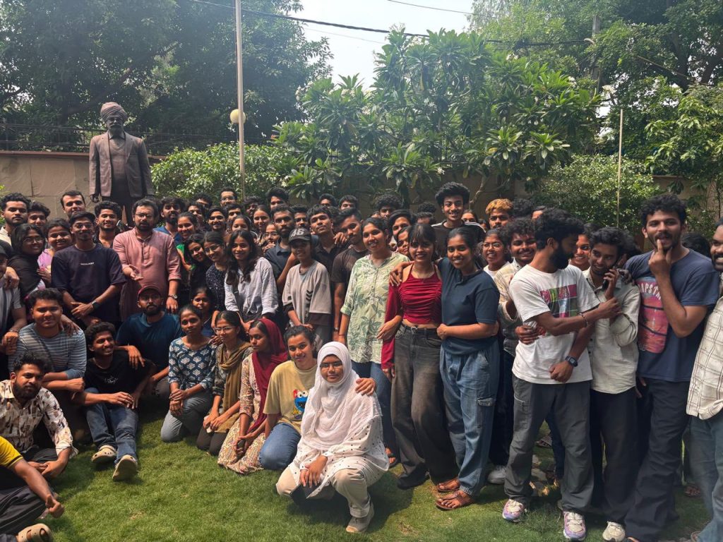 ഓപറേഷൻ സിന്ദൂർ: മുന്നൂറോളം വിദ്യാർഥികൾ ഡല്‍ഹിയിലെ കേരള ഹൗസിലെത്തി