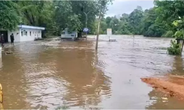 കനത്ത മഴ; കുക്കെ സുബ്രഹ്‌മണ്യ സ്‌നാനഘട്ടയില്‍ പ്രവേശിക്കുന്നതിന് വിലക്ക്