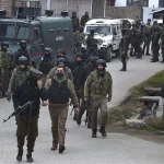 ഷോപ്പിയാനിൽ ഏറ്റുമുട്ടൽ; ലഷ്കറെ തൊയ്ബ ഭീകരനെ വധിച്ച് സൈന്യം, രണ്ട് ഭീകരർ കെണിയിലായതായി വിവരം