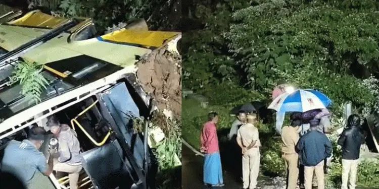 വാല്‍പ്പാറയില്‍ ബസ് നിയന്ത്രണം വിട്ട് കുഴിയിലേക്ക് മറിഞ്ഞു; 30 പേര്‍ക്ക് പരുക്ക്, 14 പേരുടെ നില ഗുരുതരം