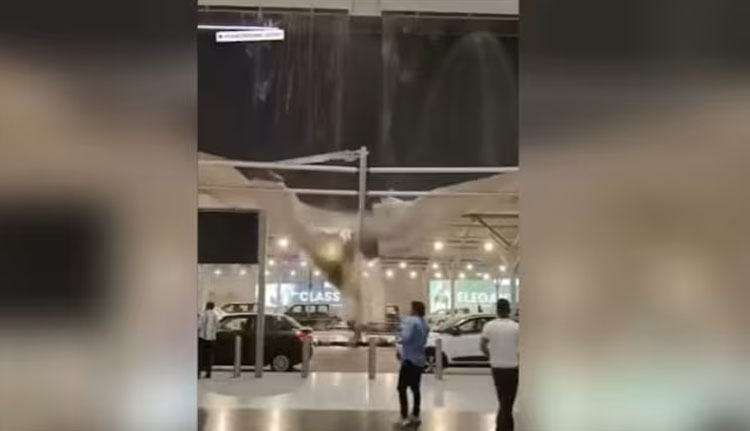 കനത്തമഴ: ഡല്‍ഹി വിമാനത്താവളത്തിന്റെ മേല്‍ക്കൂരയുടെ ഭാഗം തകര്‍ന്നുവീണു