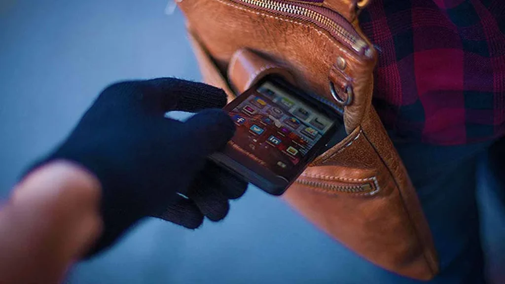 മോഷ്ടിക്കപ്പെട്ട ഫോണുകള്‍ ഇനി പ്രവര്‍ത്തിക്കില്ല; സുപ്രധാന ഫീച്ചര്‍ കൊണ്ടുവരാനൊരുങ്ങി ഗൂഗിള്‍