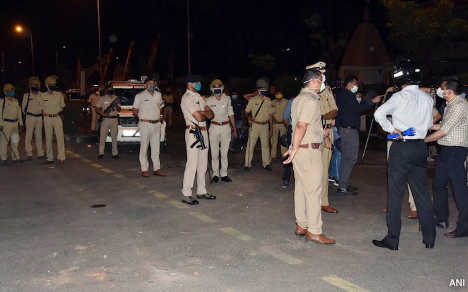 ഇന്ത്യ – പാക് സംഘർഷം; കർണാടകയിൽ അതീവ ജാഗ്രത നിർദേശം