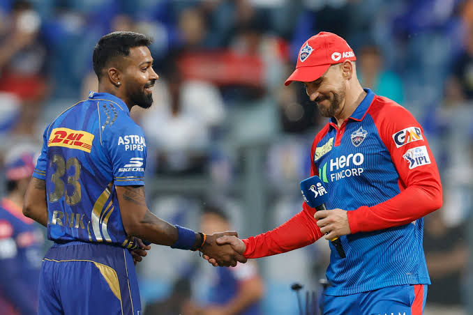 ഏറ്റവും പ്രായമുള്ള ക്യാപ്റ്റൻ; ഐപിഎല്ലിൽ പുതിയ റെക്കോർഡുമായി ഫാഫ് ഡു പ്ലെസിസ്