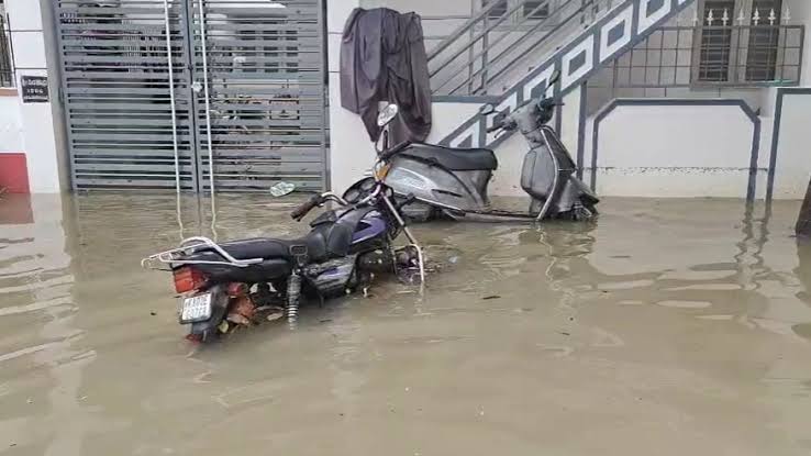 ബെംഗളൂരുവിൽ 24 മണിക്കൂറിനിടെ ലഭിച്ചത് 105 മില്ലിമീറ്റർ മഴ