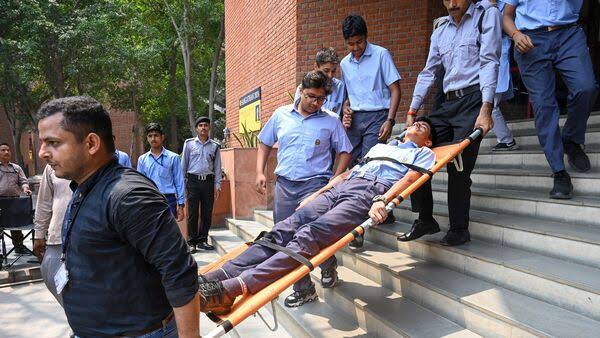 ബെംഗളൂരുവിലെ വിവിധയിടങ്ങളിൽ സിവിൽ ഡിഫൻസ്‌ മോക് ഡ്രിൽ നടന്നു