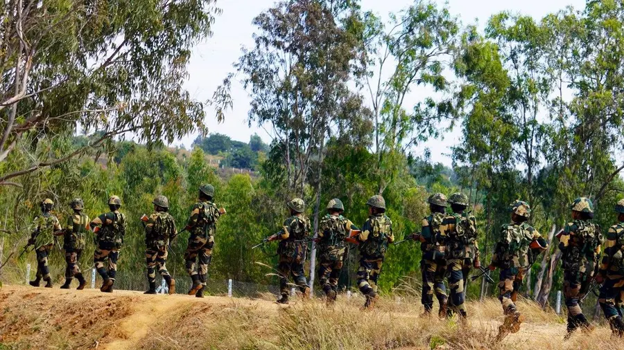 ജമ്മുകശ്മീരില്‍ ഏറ്റുമുട്ടല്‍; രണ്ട് ഭീകരരെ സുരക്ഷാസേന വധിച്ചു