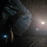 കനത്ത മഴ; കോഴിക്കോട്ടും ആലുവയിലും റെയിൽവേ ട്രാക്കിൽ മരംവീണു, ട്രെയിന്‍ ഗതാഗതം തടസപ്പെട്ടു